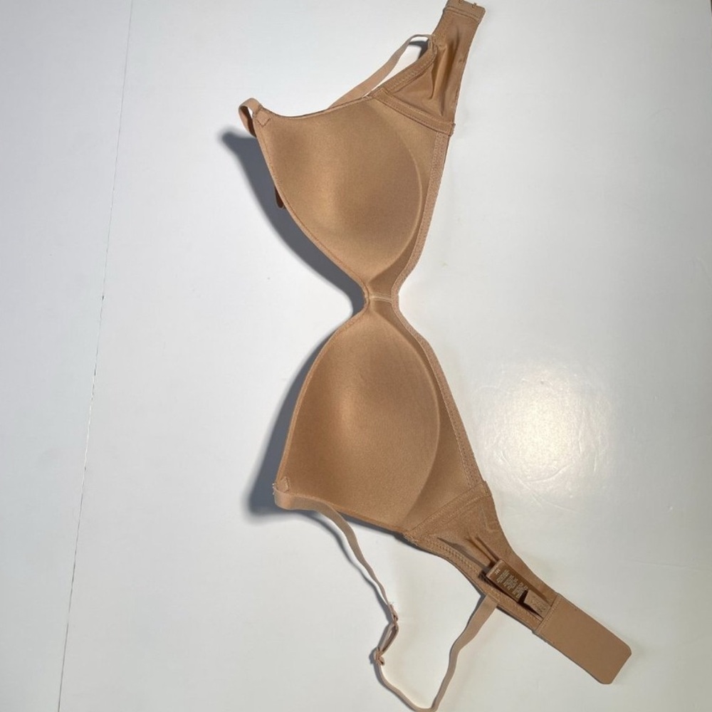 SKIMS Nude Plunge Wireless T-Shirt Bra - Picture 2 of 9